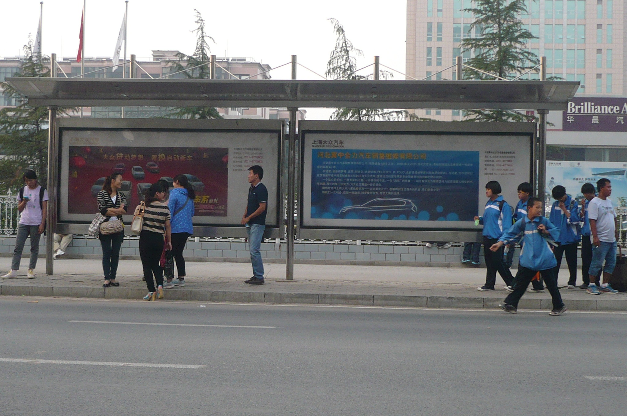 青海城市候车亭